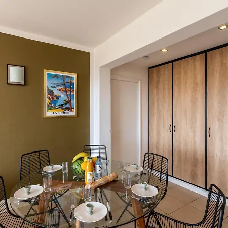 Le Miramar Apartment