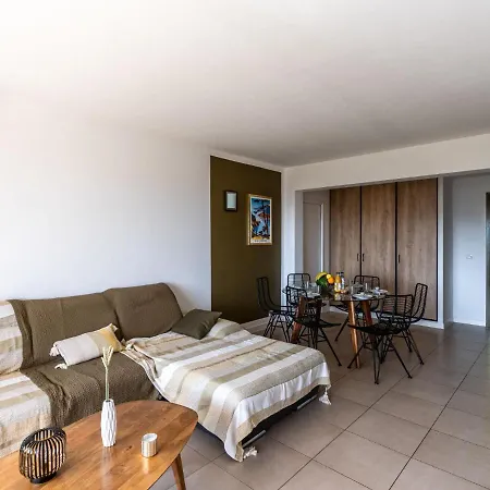 Le Miramar Apartment