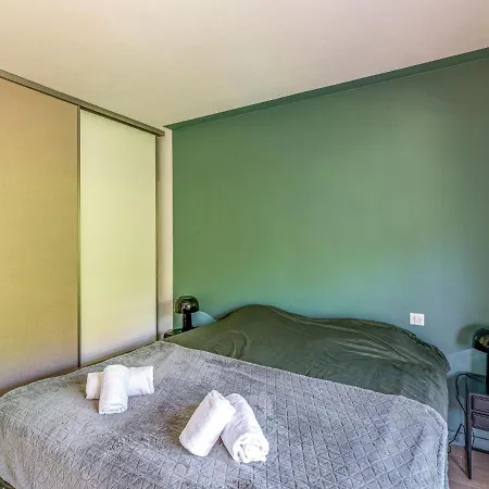 Le Miramar Apartment
